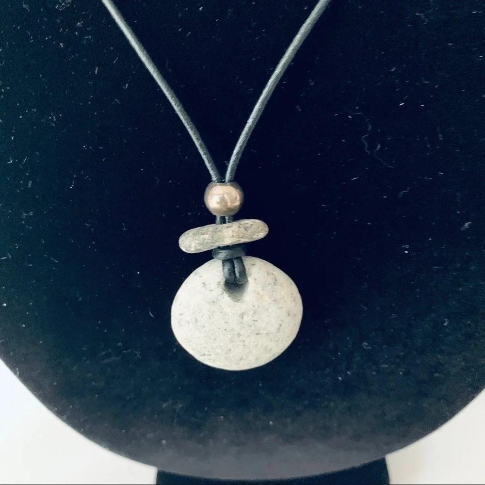 𝅺PERFECT Stone Handmade Natural Stone Necklace/NWOT